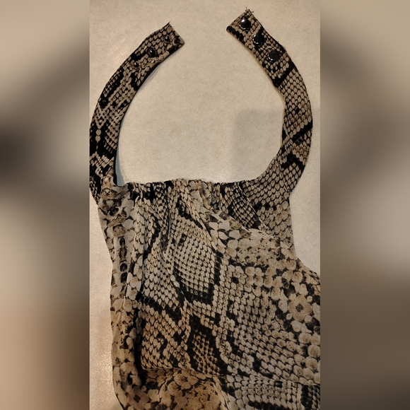 NWT $148 Jessica Simpson Anaconda Black Halter Maxi Dress 10 - Picture 8 of 11